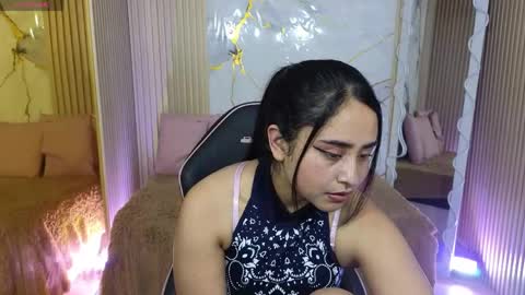  Cristal  online show from April 18, 7:58 pm