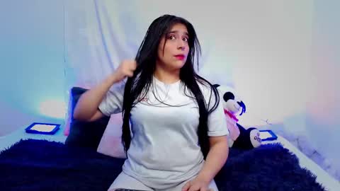 cristalssmith online show from February 11, 3:54 am