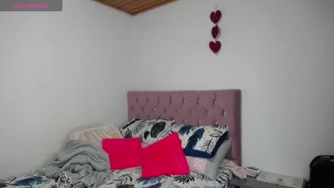 Snapshot of cristin_doll chatting on February 22, 9:59 pm cristina online show from February 22, 9:59 pm