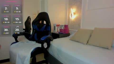 C R I S T I N A online show from April 21, 3:02 am