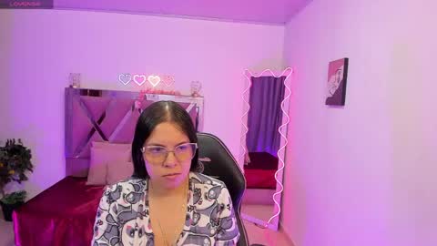 cristy_tay online show from April 18, 11:56 am