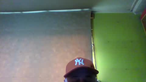 crmperez online show from October 4, 9:23 pm