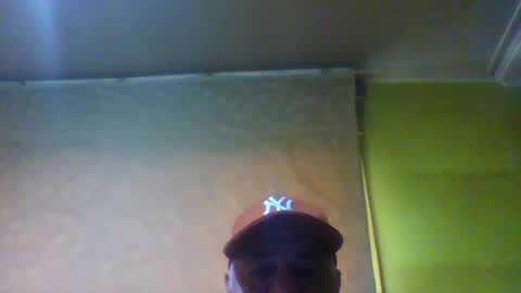 crmperez online show from February 16, 10:21 pm