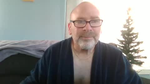 Snapshot of cruising_guy chatting on October 6, 2:35 pm fun guy online show from October 6, 2:35 pm