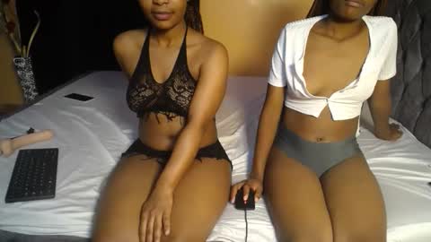 erica and Hami online show from October 15, 5:43 am