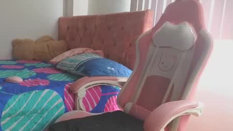 Crystal Blaze online show from November 4, 1:34 pm