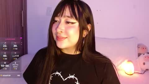 Olivia  online show from December 5, 1:05 am