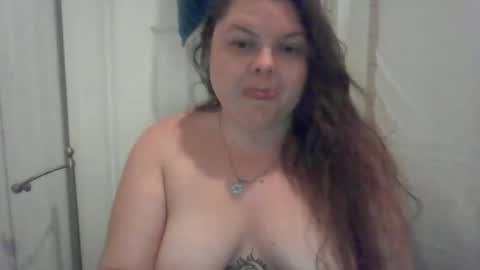 Herekittykitty69 online show from April 26, 6:33 am