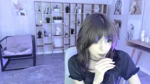 crystallbloom online show from October 28, 4:19 pm