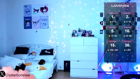 Sasha    Make me moan with patterns   good music here  online show from November 15, 11:06 pm