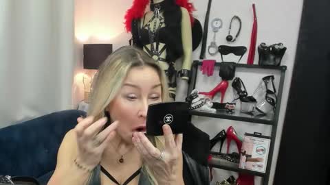 CrystalHotty online show from March 9, 5:45 am