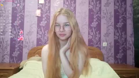 Sia online show from December 4, 7:19 am