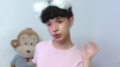 Cuddly online show from October 14, 3:42 am