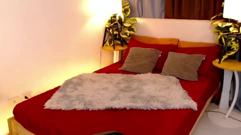 cum_ofdesire online show from April 18, 11:38 pm