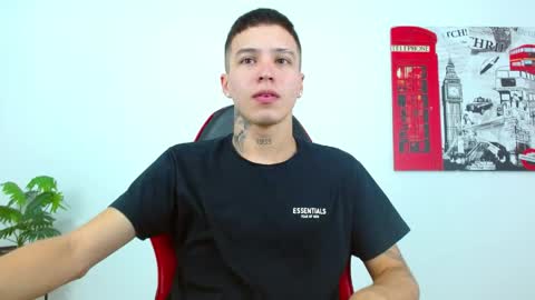 cumandres online show from June 1, 2:51 pm