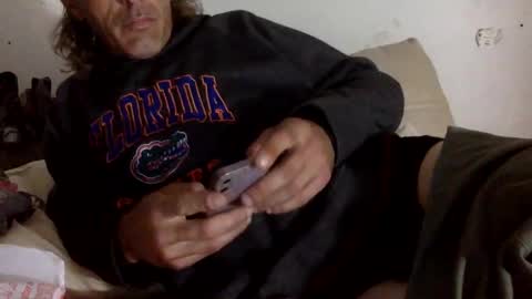 Snapshot of cumslutboi27 chatting on March 8, 4:06 pm cumslutboi27 online show from March 8, 4:06 pm