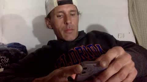 Snapshot of cumslutboi27 chatting on March 11, 5:57 am cumslutboi27 online show from March 11, 5:57 am