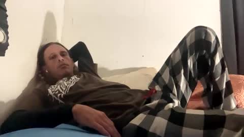Snapshot of cumslutboi27 chatting on February 20, 12:30 am cumslutboi27 online show from February 20, 12:30 am