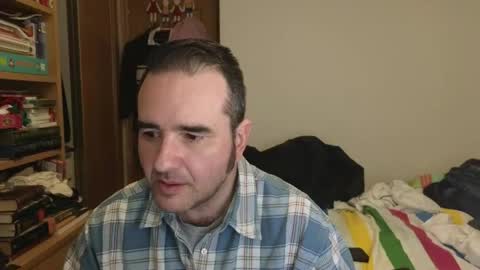 curiosillo1983 online show from April 15, 1:58 pm