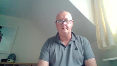 curiousax77 online show from April 17, 10:50 am