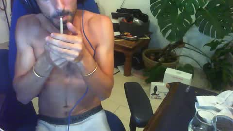 Snapshot of curiousgenie chatting on November 1, 12:55 am curiousgenie online show from November 1, 12:55 am