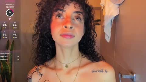 Rose online show from December 5, 11:34 pm