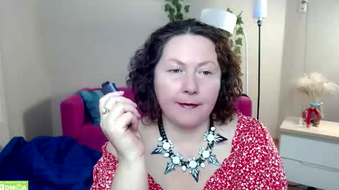 curvy_girlz online show from February 2, 10:06 pm