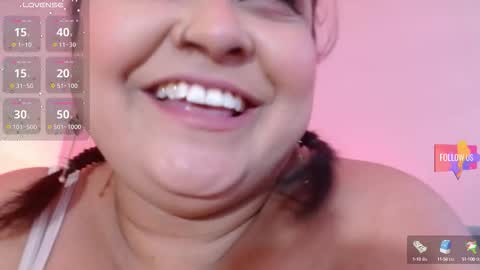 Snapshot of curvybeauty_ chatting on October 15, 2:18 pm HANNA online show from October 15, 2:18 pm