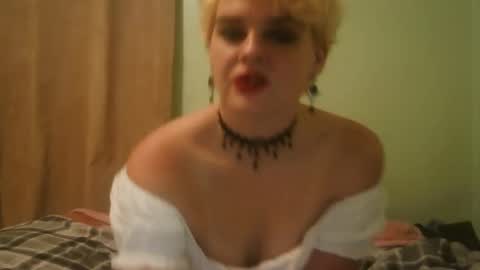 curvymom2025 online show from November 24, 3:05 am