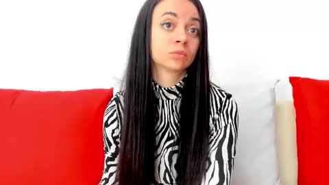 cute_angel95 online show from March 11, 6:08 am