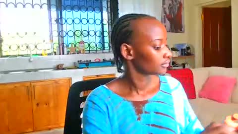 cute annah online show from July 26, 1:09 pm