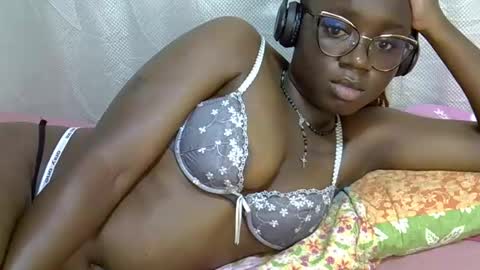 daddysdoll online show from April 20, 6:11 pm