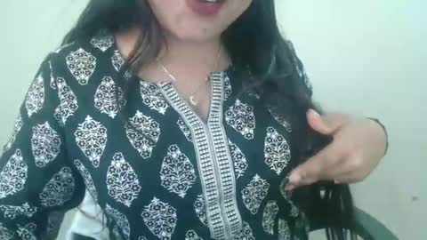 cute_kavya online show from February 19, 9:52 am