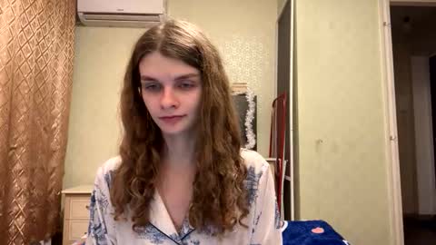 cute_kitte online show from December 1, 8:29 pm