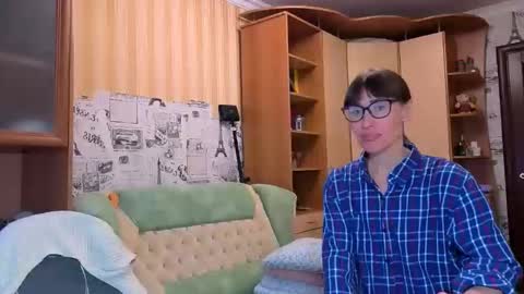 cute_lion_ online show from March 29, 11:34 am