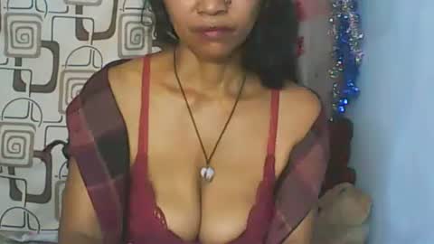 murielle online show from March 31, 8:04 am