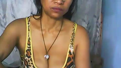 murielle online show from November 18, 6:44 pm