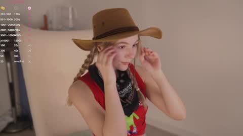 AN online show from January 11, 9:15 pm