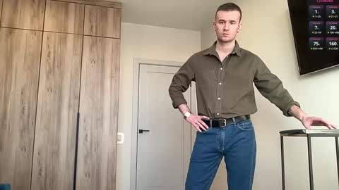 cute_skywalker online show from March 7, 6:35 am