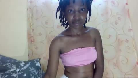 Snapshot of cute_xeniah chatting on September 17, 6:28 am cute_xeniah online show from September 17, 6:28 am