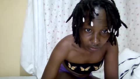 Snapshot of cute_xeniah chatting on October 13, 5:48 pm cute_xeniah online show from October 13, 5:48 pm