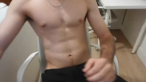 cuteanonguy online show from July 17, 7:49 pm