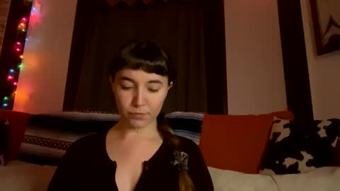 Snapshot of cuteballoons chatting on January 2, 12:55 am CuteBalloons online show from January 2, 12:55 am