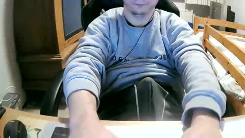 Cuteboy090 online show from March 20, 11:43 pm