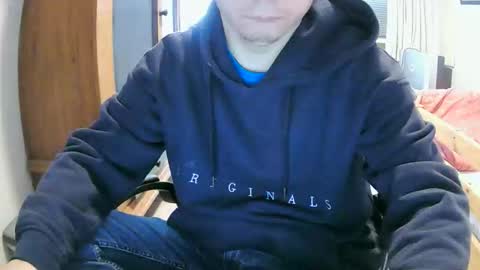 Cuteboy090 online show from September 18, 12:42 pm