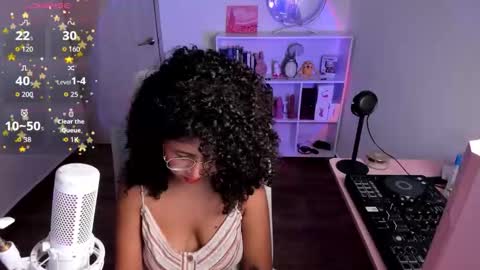 cutebunnybell online show from October 18, 3:11 am