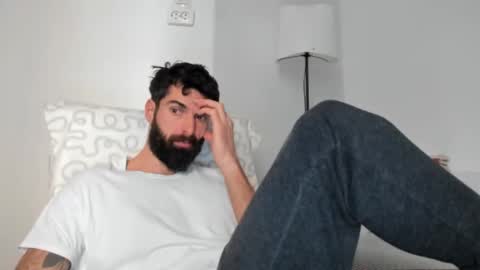 cuteeboy online show from December 19, 10:11 am