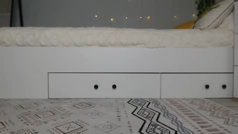 Anna online show from March 31, 12:27 pm