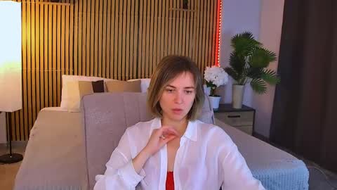 cutemirage online show from April 17, 9:50 pm