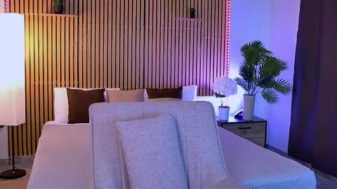 cutemirage online show from April 14, 3:15 pm